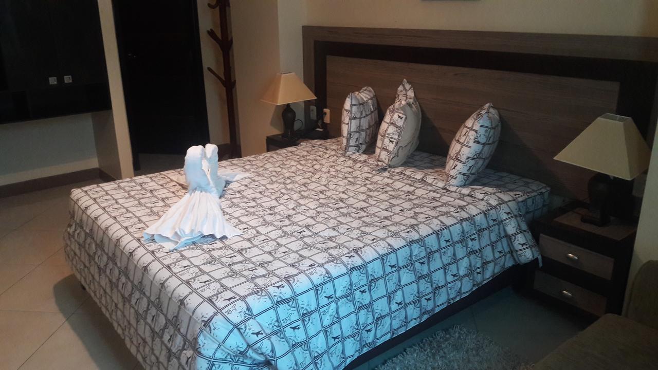 Atlantic Blue Hotel กวายากิล ภายนอก รูปภาพ