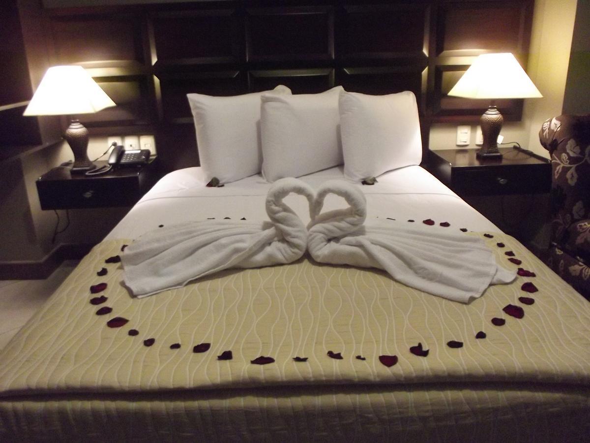 Atlantic Blue Hotel กวายากิล ภายนอก รูปภาพ