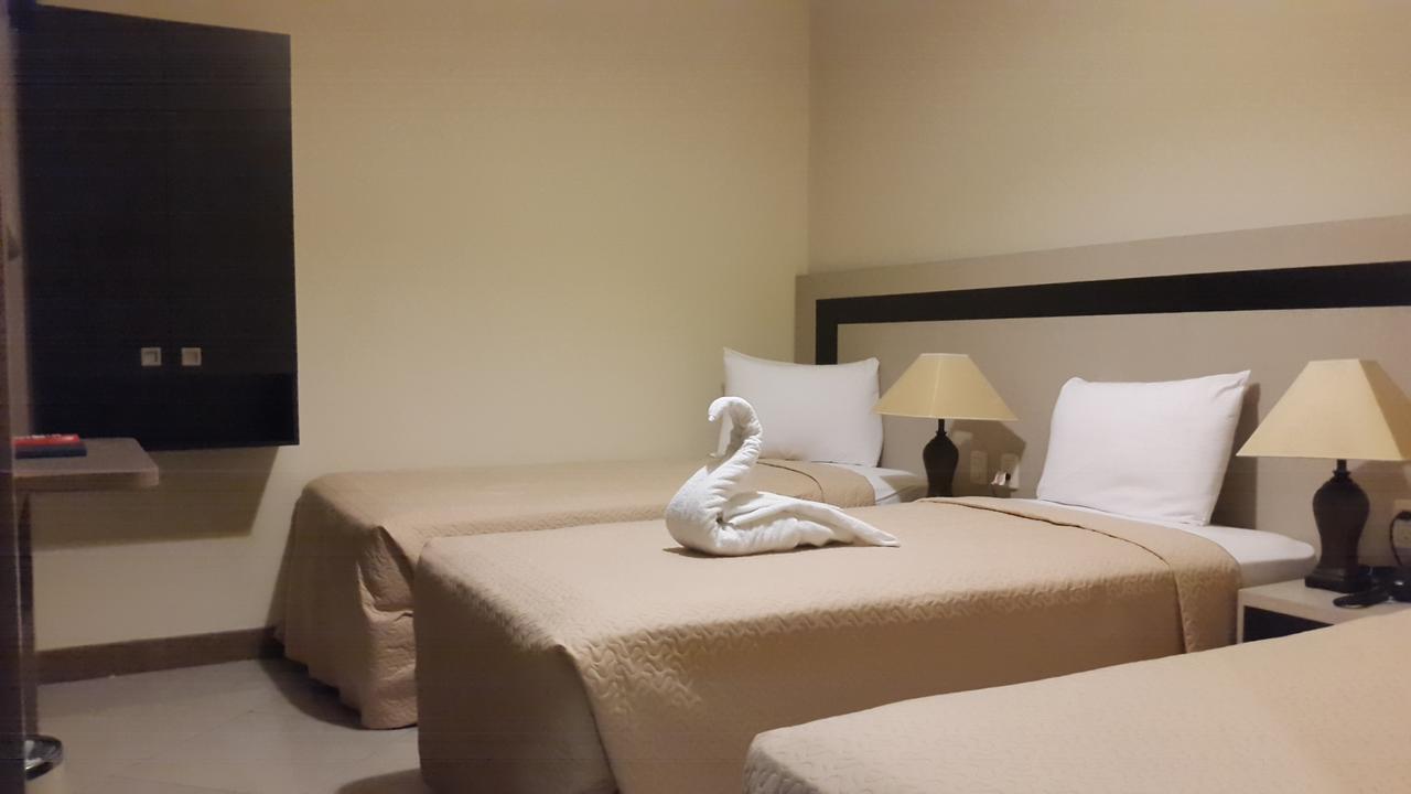 Atlantic Blue Hotel กวายากิล ภายนอก รูปภาพ